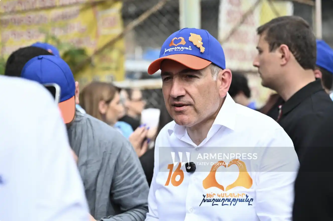 Մենք պատերազմով անցնելով՝ ձեռք բերած ենք պետութիւն եւ անկախութիւն․ Փաշինեանը՝ Արաբկիրի մէջ