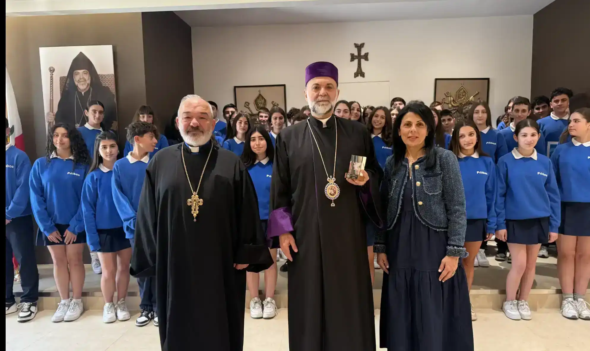 Փիլիպոս Վարժարանի սաները ՝ Առաջնորդ Սրբազանին հիւր 