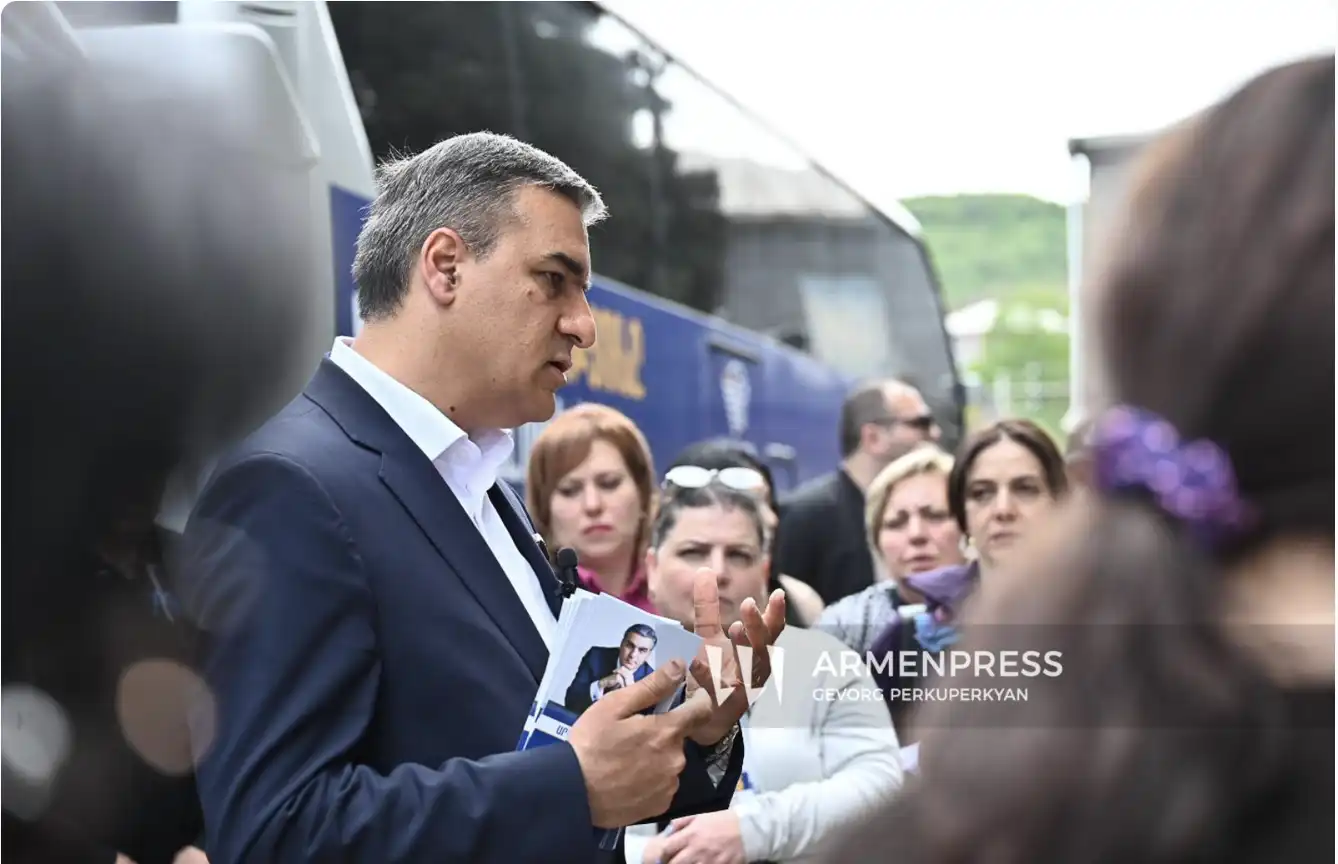 «Միասնութեան թեւեր»-ը բազմազաւակ ընտանիքներուն կը խոստանայ անվճար բնակարան մարզերու մէջ