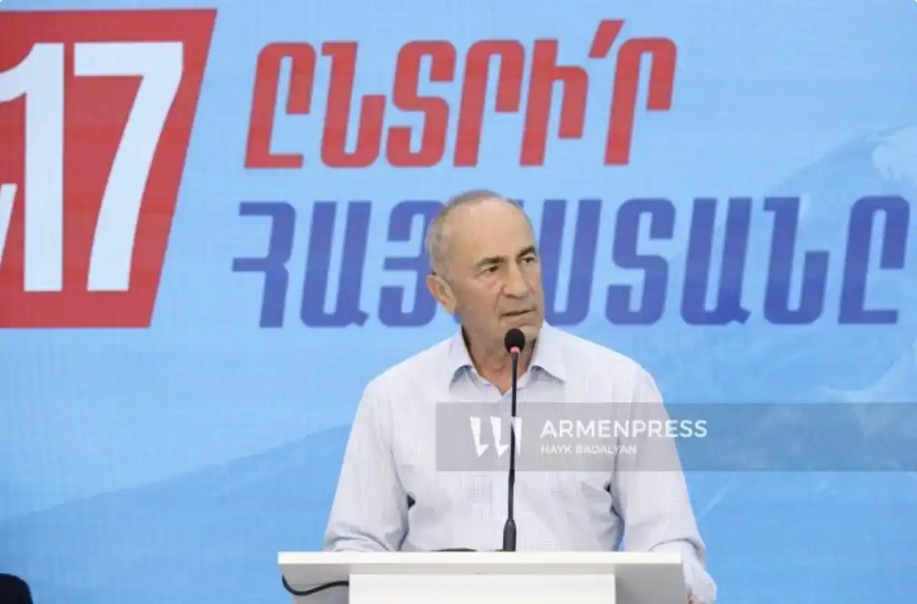 Ռոպերթ Քոչարեանը կը կարծէ` Հայաստանը չի կրնար արդիւնաւէտ գիւղատնտեսութիւն կամ արդիւնաբերութիւն ունենալ առանց մեծ շուկաներու