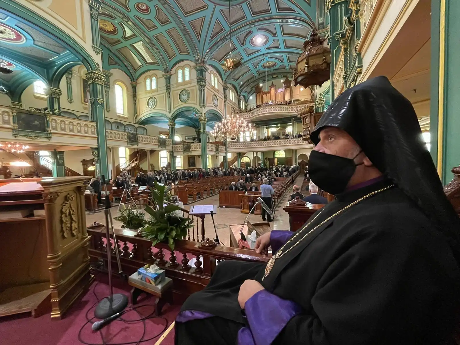  Տ. Բաբգէն Սրբազան մասնակցած է ծերակուտական Ռ. Սեթլաքուի յուղարկաւորութեան