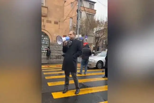 Բողոքի արարքները կը շարունակուին. Զոհրապեան՝ բերման ենթարկուած