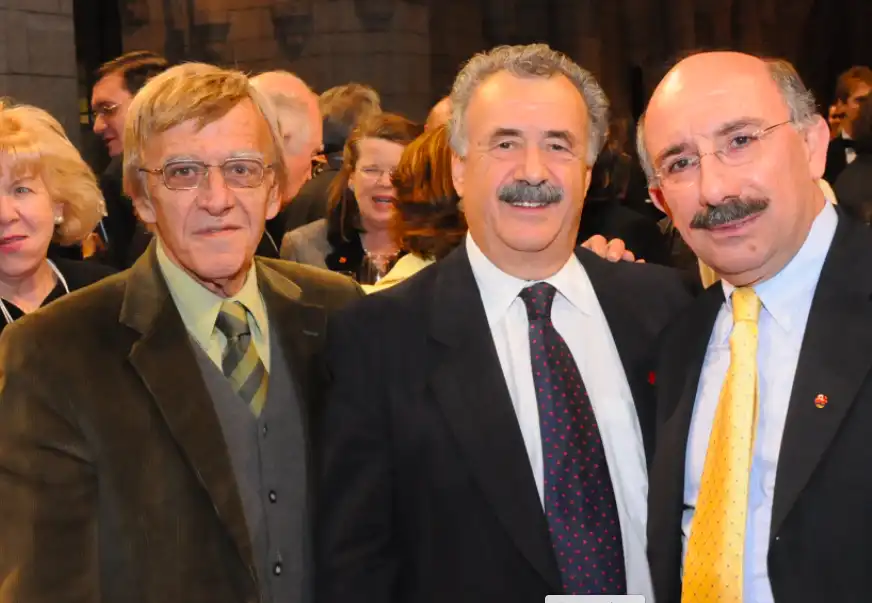  Հայ Դատի  նուիրեալ  սիրելի Ռուբէն  Գույումճեանի  յիշատակին 