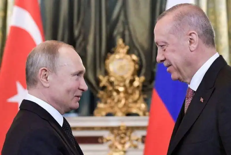 Փութին ինչպէս միշտ գոհ է Էրտողանէն 