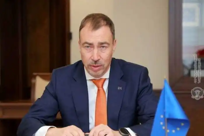 Ատրպէյճանէն եւ Հայաստանէն կը պահանջուի զսպուածութիւն եւ ուժեղ քաղաքական կամք. Թոյվօ Քլաար