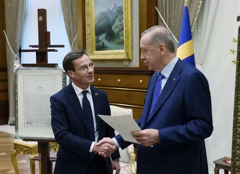 Շուէտ կը կատարէ Անգարայի պահանջը