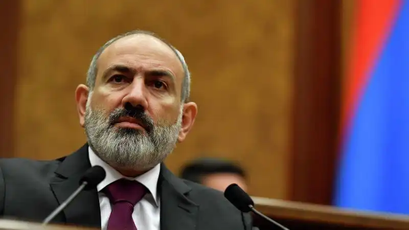 Փաշինեան կը մեղադրէ ատրպէյճանցիները 