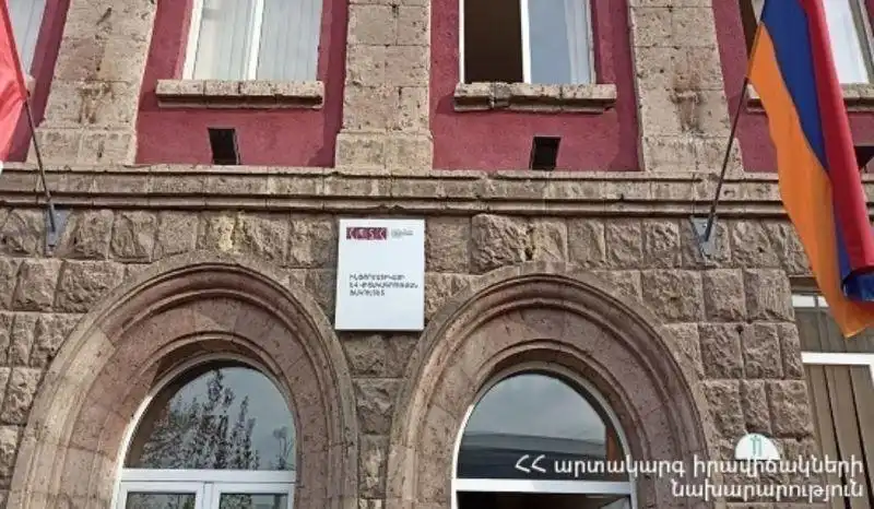 Արտակարգ դէպք Երեւանի մէջ. թունաւորումի կասկածով տարհանուած է 400 ուսանող 