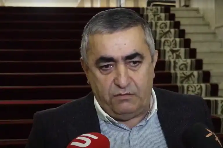 Ճամբարափոխութեան միջոցով Ռուսիա-Արեւմուտք հակամարտութիւնը կը տեղափոխենք մեր տարածք. Արմէն Ռուստամեան