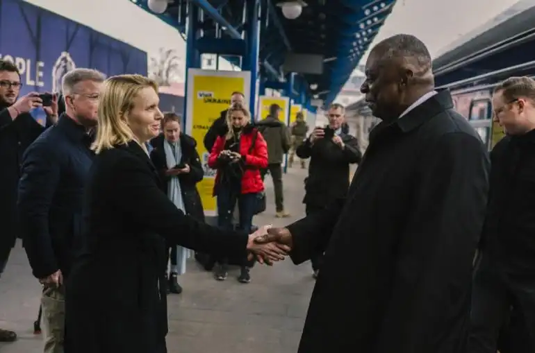 Փենթակոնի ղեկավարը ժամանած է Քիեւ՝ «կարեւոր ուղերձ» փոխանցելու