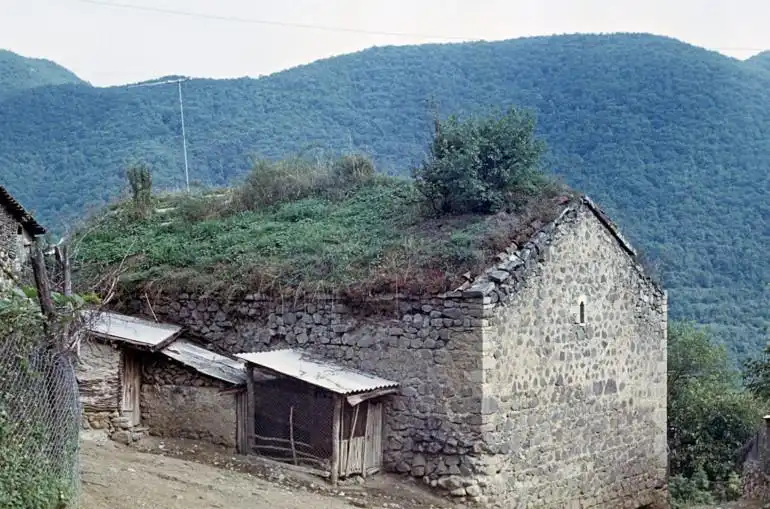 Ատրպէյճան աւերած է Հադրութի հայկական եկեղեցին. Caucasus Heritage Watch