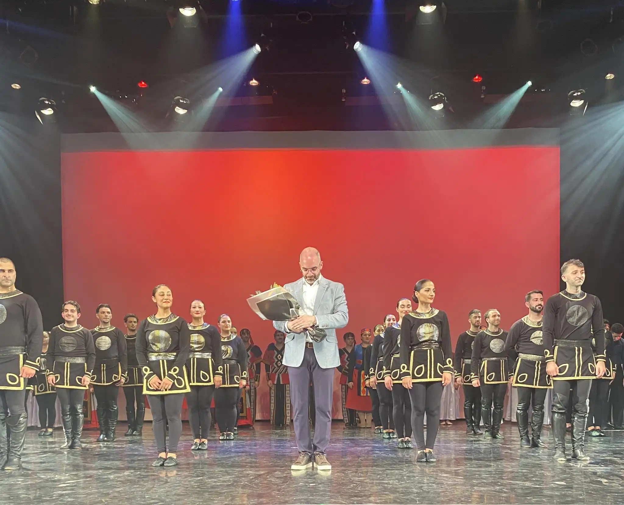 Մոնթրէալ. «Անի» պարախումբը բացառիկ ելոյթը 