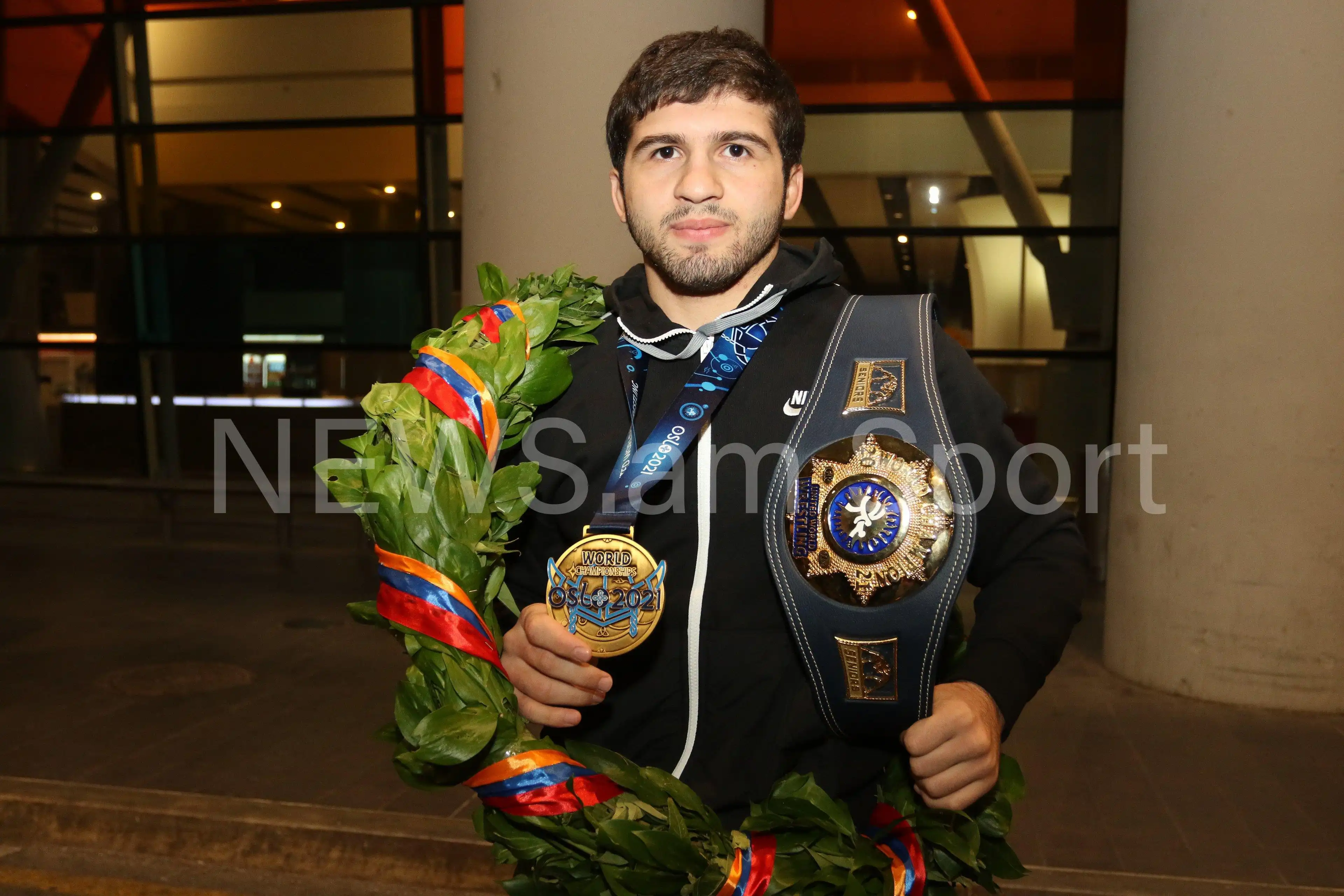 Ինչպէ՞ս դիմաւորեցին աշխարհի ախոյեան Մալխաս Ամոյեանը 