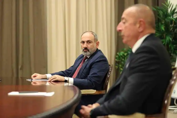 Փաշինեանէն պահանջած են մինչեւ տարեվերջ ստորագրել. «Հրապարակ»