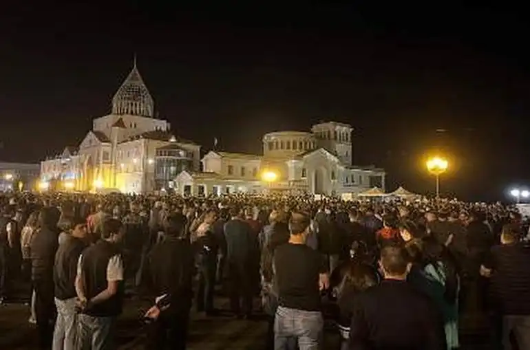 Արցախի մէջ երէկ ինքնաբուխ հաւաք կայացաւ 