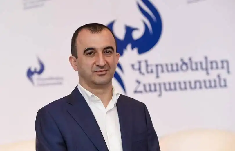 Իւրաքանչիւրը պիտի իր տեղում լինի. Մխիթար Զաքարեան հրաժարած է պատգամաւորի իր լիազօրութիւններէն