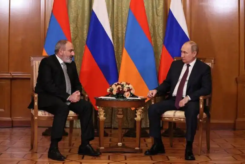 Փաշինեան. Ռուսիոյ նախագիծը ընդունելի է