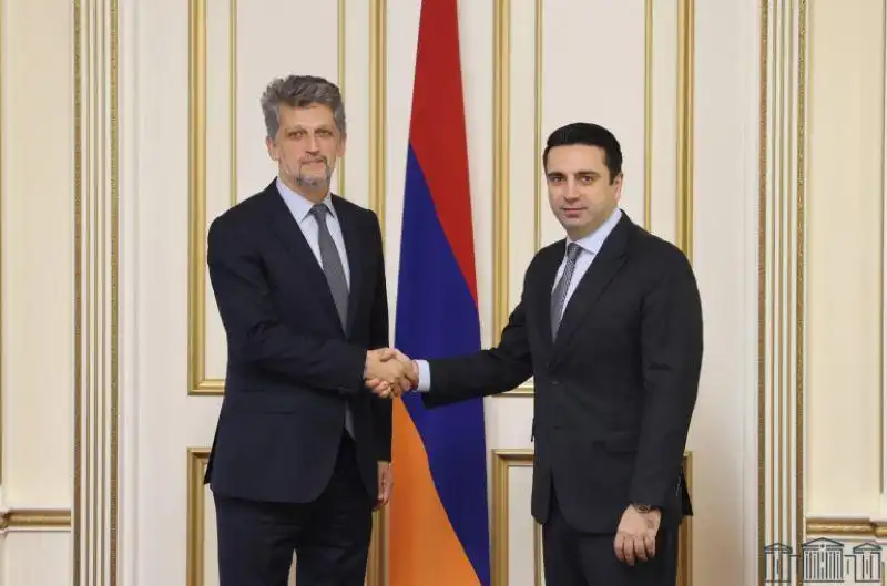 Ալեն Սիմոնեան- Կարօ Փայլան հանդիպում. Թեման սահմանի բացումն էր 