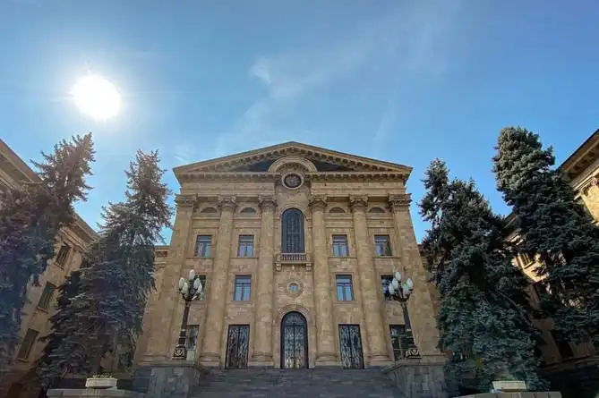 «Հռոմի ստատուտ»ը վաւերացուեցաւ 