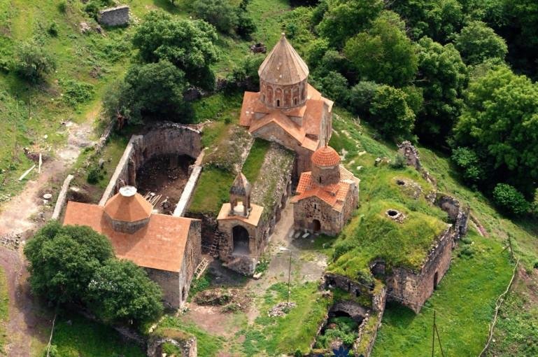 Մինչեւ այս օրերը Արցախի մէջ ծառայող բոլոր հոգեւորականները Հայաստան տեղափոխուած են 