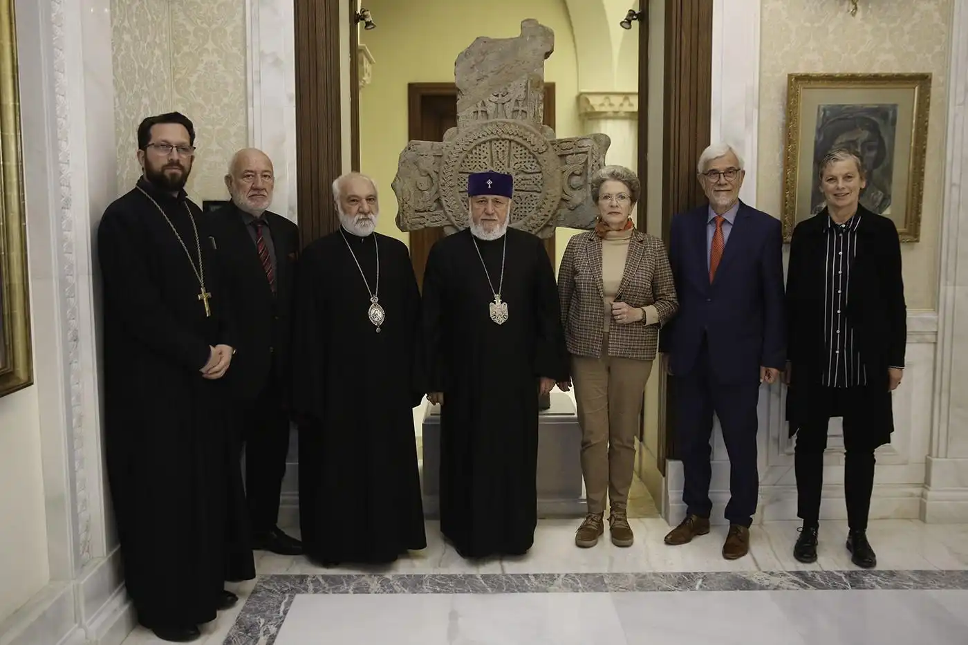 Ամենայն Հայոց Կաթողիկոսն ընդունեց Գերմանական Կարմիր Խաչի Բադեն-Վյուրտենբերգի երկրամասային կազմակերպության նախագահին