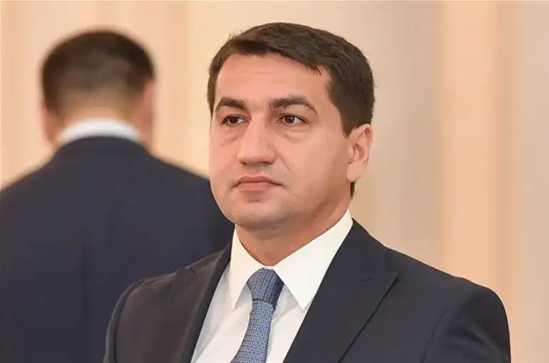 Պաքուն պատրաստ է Ատրպէյճան-Հայաստան-ԵՄ եռակողմ ձեւաչափով բանակցութիւններու. Հաճիեւ