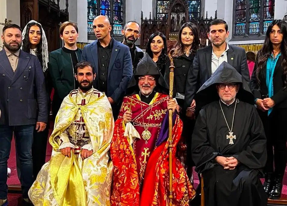  Արեւմտեան Եւրոպայի Հայրապետական Նուիրակին ներկայութեամբ. Պրիւքսէլի մէջ՝ 5 դպիրներու ձեռնադրութիւն