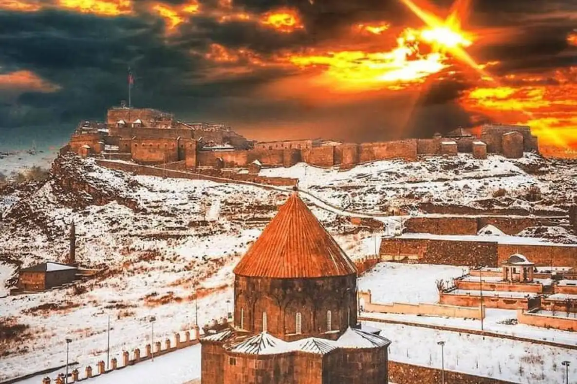 Հայերէնը կը զուաճանայ (143)   