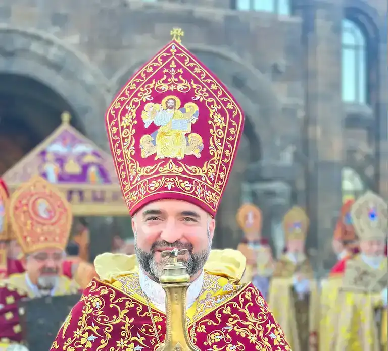 «Միւռօրհնէքը նոր սկիզբներու օր է». Գերշ. Տ. Մեսրոպ եպս. Պարսամեան 