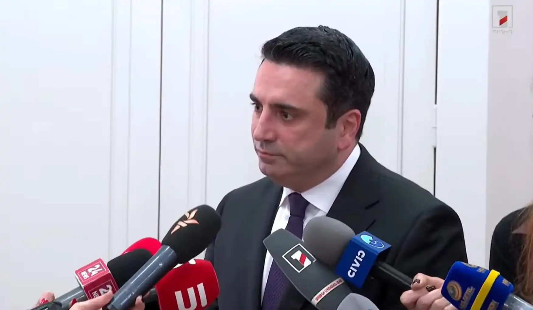 «Երկաթէ մանթատը սկսած է գործել,  եւ դեռ պիտի գործէ». Ալեն Սիմոնեան