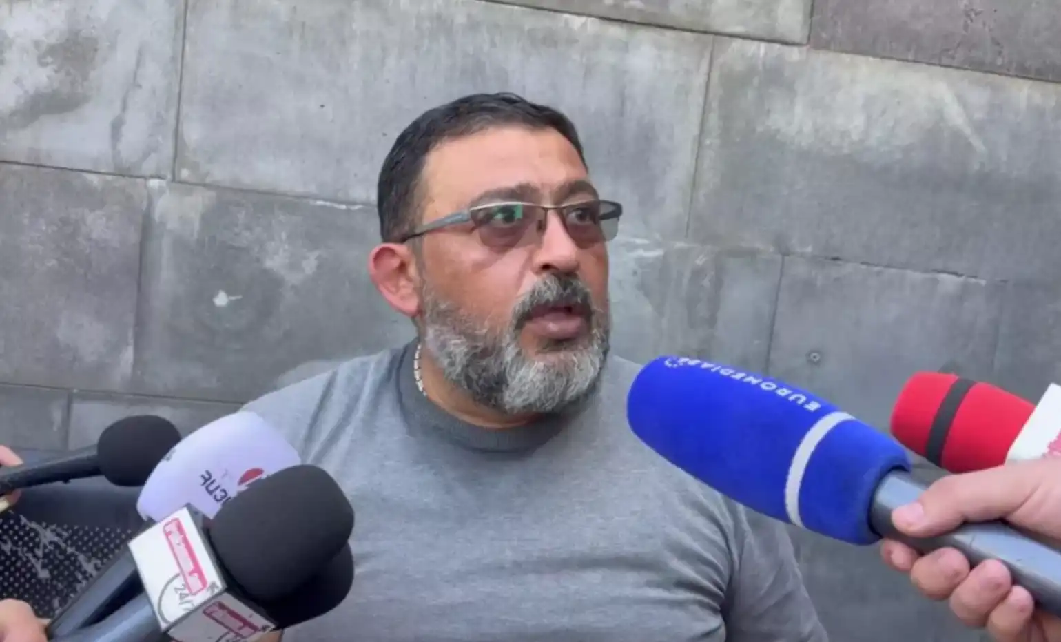 Կալանքի տակ գտնուող  Արսէն Ղուկասեանի կեանքին վտանգ կը սպառնայ 