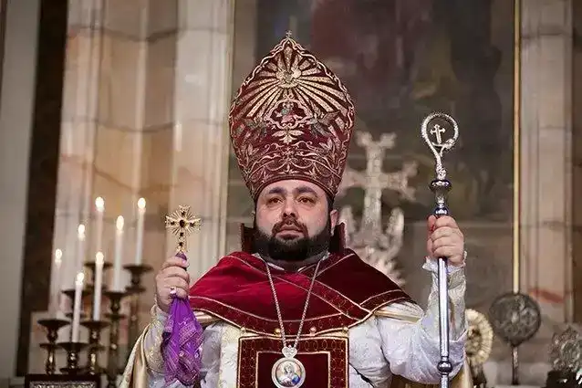 Մկրտիչ Եպս. Պռոշեան ձերբակալուեցաւ