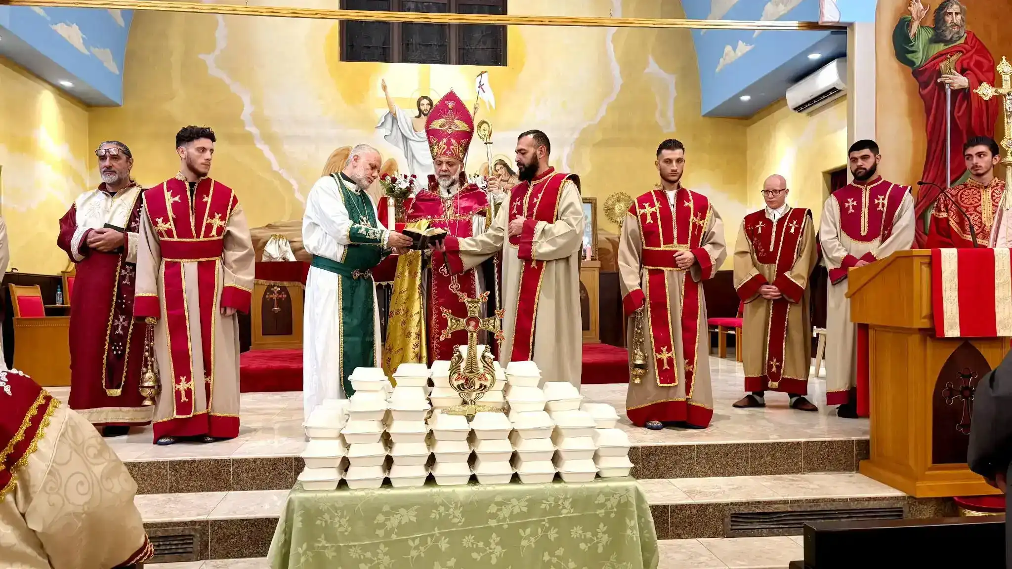    Նորթ Հոլիվուտ. Գերշ. Տ. Գեղամ արք.  Խաչերեան Սուրբ Պատարագ մատուցեց՝ Սուրբ Գէորգ Եկեղեցւոյ տօնին առթիւ 