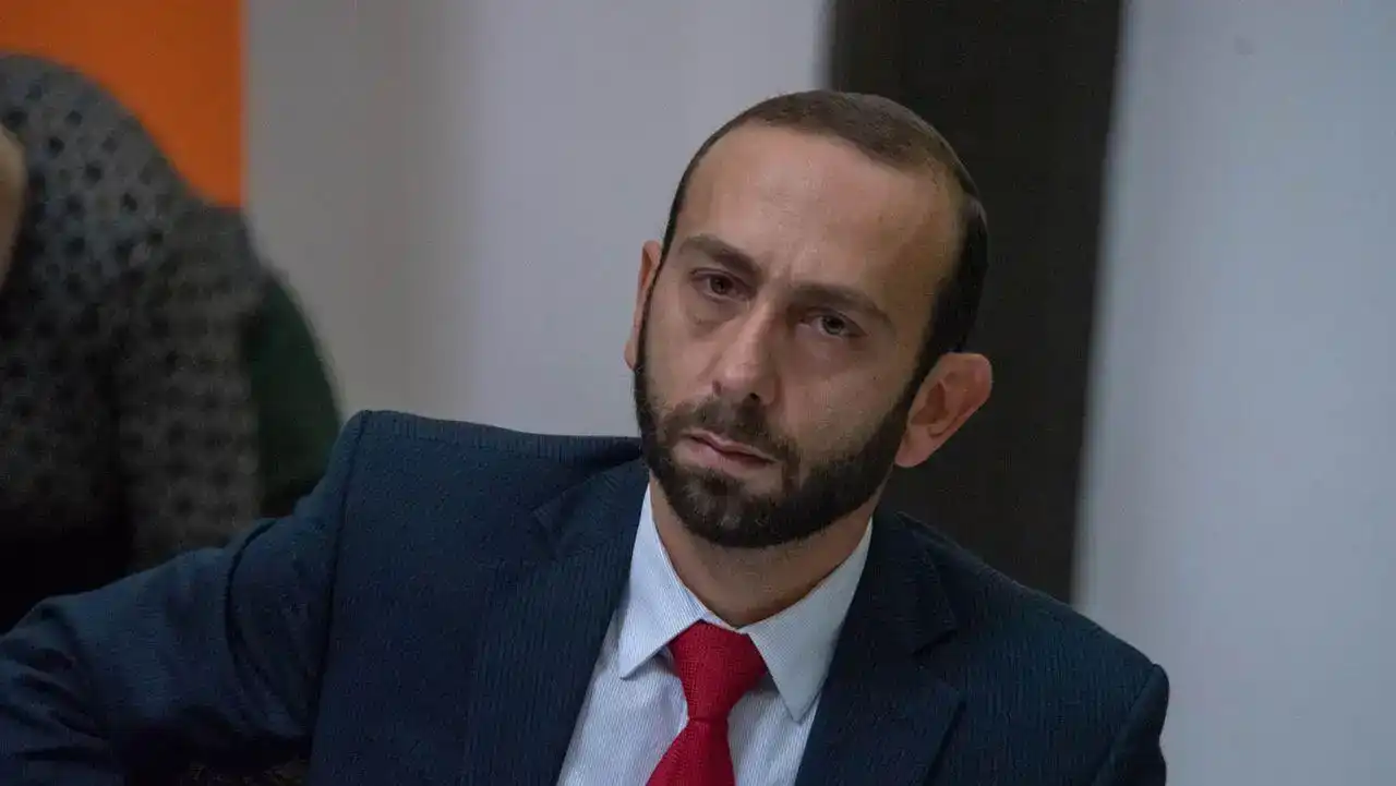 Արարատ Միրզոյեանի ծեծի գործով Թորգոմ Ասատրեանը դատապարտուեցաւ ազատազրկման՝ 5 տարի 6 ամիս ժամկէտով (Լուսանկար)