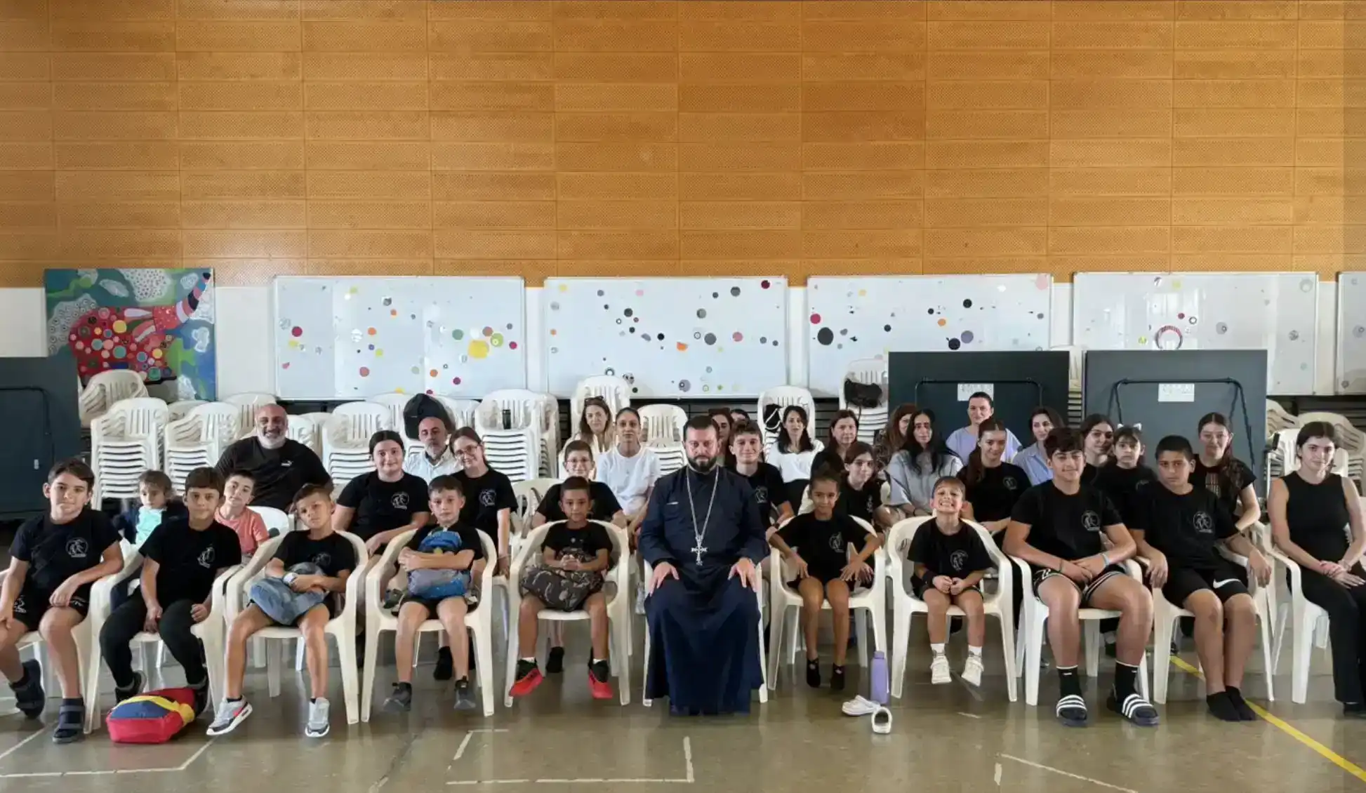 Կիպրոս. Յատուկ ուշադրութիւն՝ Փաֆոսի  հայ մատղաշ սերունդին. Սաները ընդունած է Լիմասոլի եւ Փաֆոսի  հոգեւոր հովիւ՝ Գերպ. Հ. Յովհհաննէս ծ.վրդ. Սաղտըճեան 