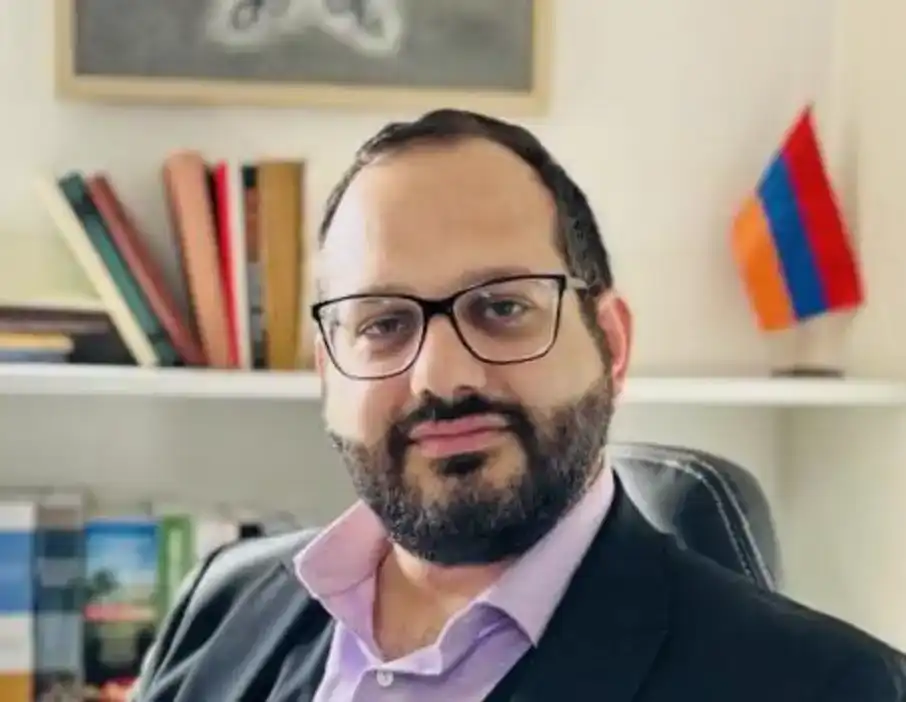 Կոչ՝ փոխադարձ յարգանքի եւ եղբայրութեան