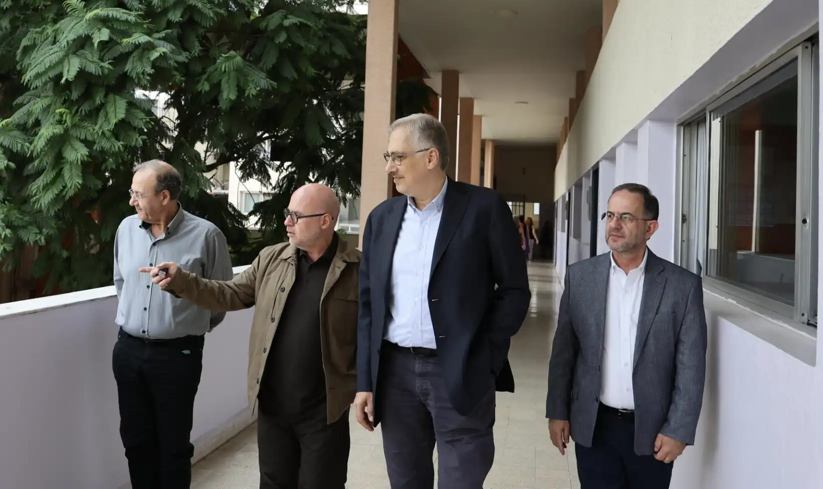  Գլխաւորութեամբ Ալպեր Պալապանեանի ՀՅԴ Կեդրոնական Կոմիտէի պատուիրակութիւնը այցելեց՝ Մեսրոպեան  Վարժարան 
