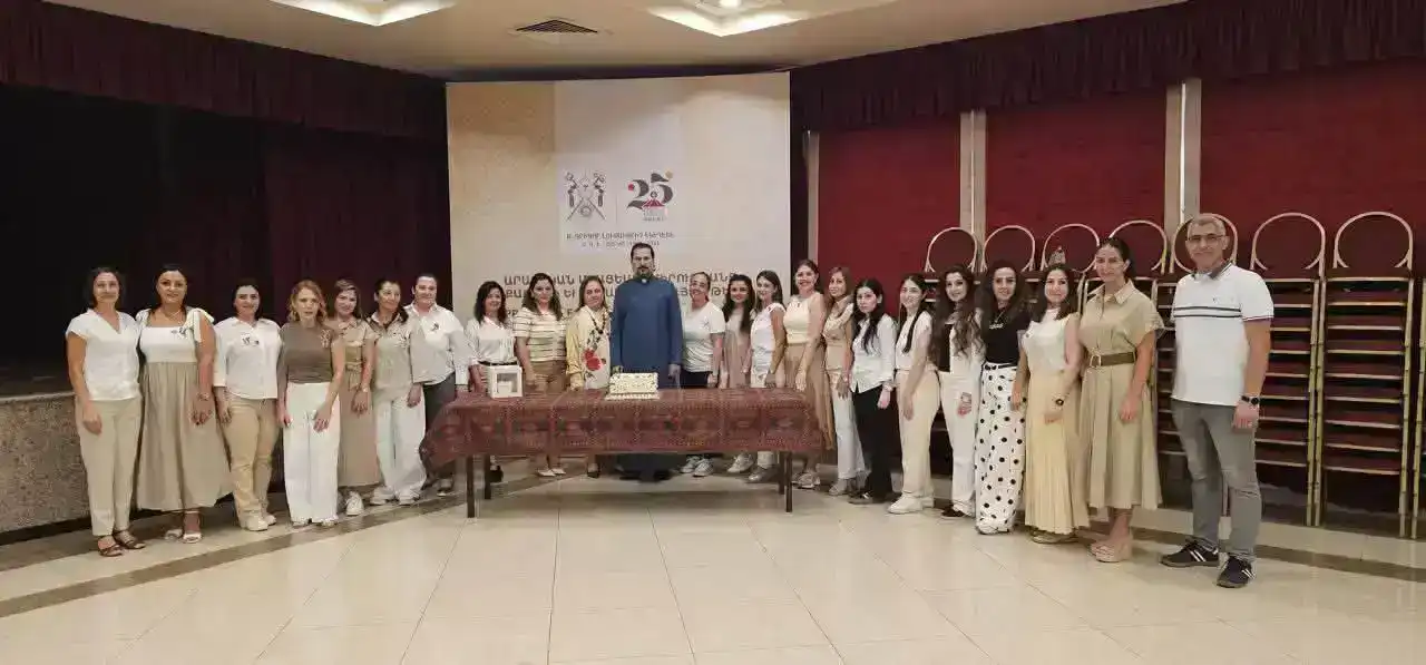 Թեմակալ Առաջնորդ՝ Գերշ. Տ. Մեսրոպ արք. Սարգիսեանի այցելութիւնը՝ Օհաննէսեան Ազգային  Վարժարան