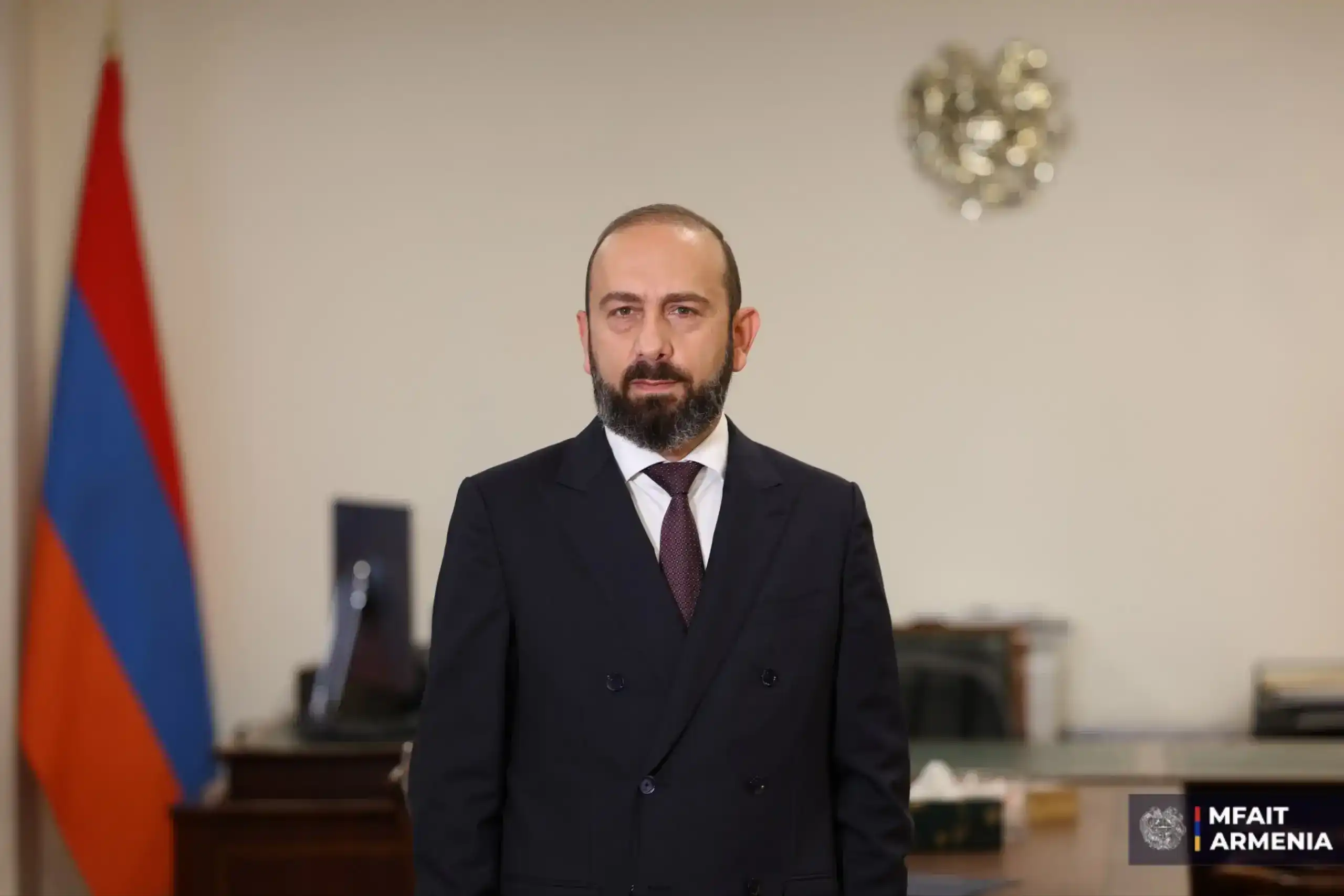 Արարատ Միրզոյեանը պիտի այցելէ Իրան