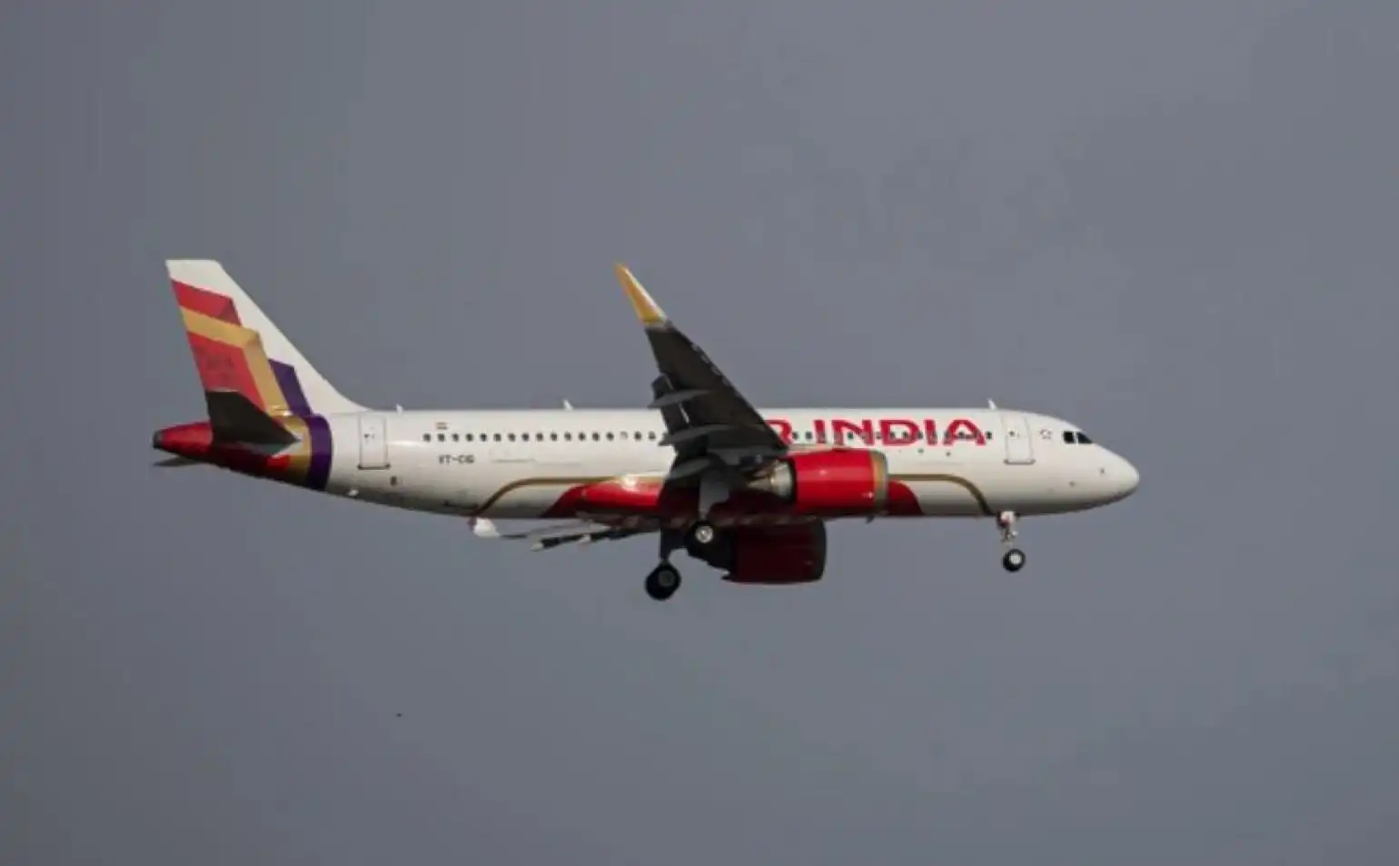 Air India-ի ինքնաթիռը արտակարգ վայրէջք կատարած է առեւանգման մասին ահազանգէն ետք
