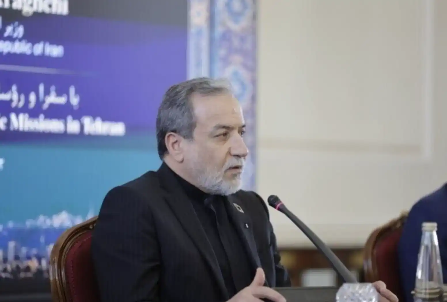 Արաքչին բացառած է ԱՄՆ-ի հետ հակամարտութեան կարգաւորումը ռազմական ճանապարհով