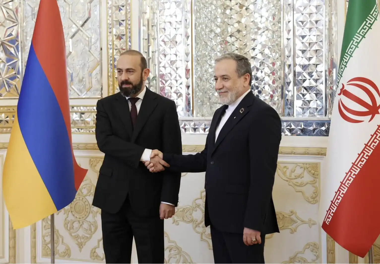 Կայացած է Միրզոյեան-Արաքչի առանձնազրոյցը