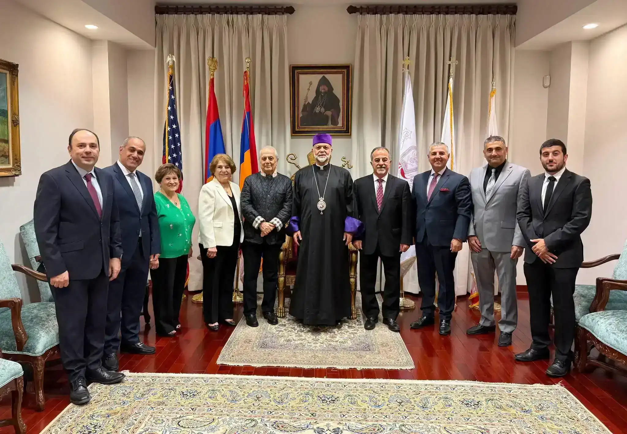 Տ. Գեղամ Արք. Խաչերեան ընդունեց Քալիֆորնիոյ Հայ Երիտասարդաց Միութեան վարչութեան անդամները