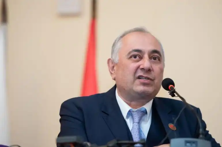 Բժիշկ Չարչեանի վիճակը կը շարունակէ մնալ ծանր