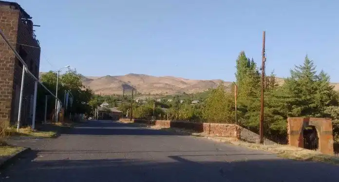  Ուջանի մէջ տագնապ.  Գիւղացիք փակած են ճանապարհը 