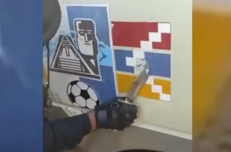 Գորիս-Կապան ճանապարհին վրայ ատրպէյճանցիներու լկտի պահուածքը (Տեսանիւթ)