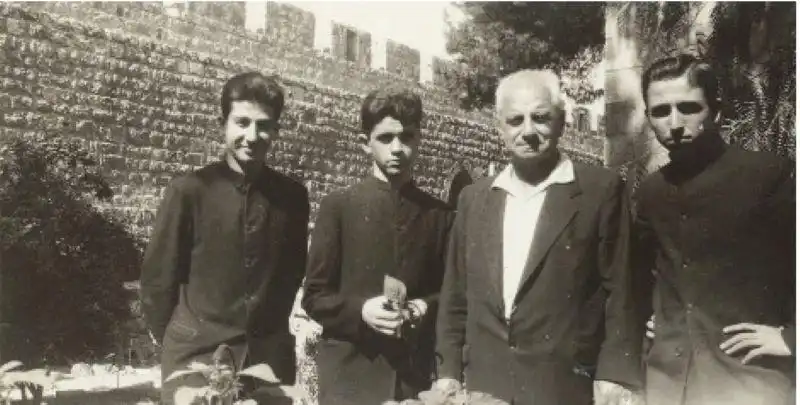 Նոր նախաձեռնութիւն՝ Կիւլպէնկեանէն.Կիզակէտը Յակոբ Օշականն է