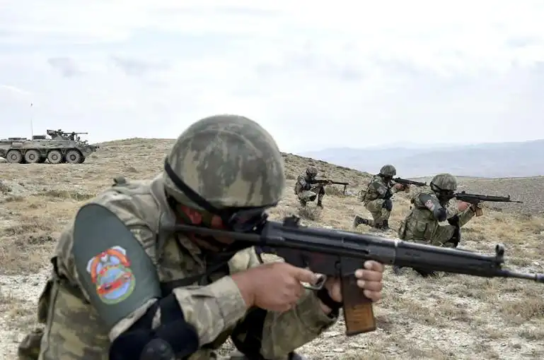 Ատրպէյճանի մէջ «դաւաճան» կ'անուանեն Հայաստան ներխուժումը դատապարտողները. Regnum