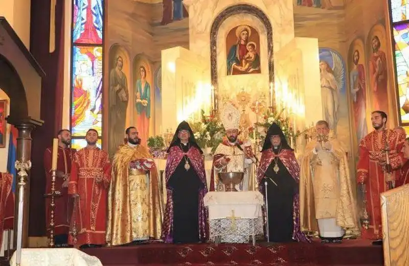 Կրօնաբոյր մթնոլորտի մը մէջ. Ընթացք առած են Մոնթեպելլոյի Սուրբ Խաչ համայնքի հիմնադրման 100-ամեակի  միջոցառումները 