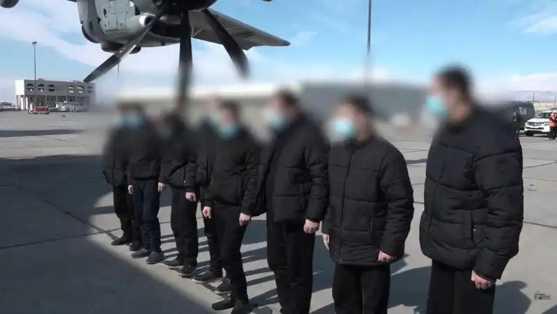 Հինգ հայ գերիներ տուն վերադարձան 